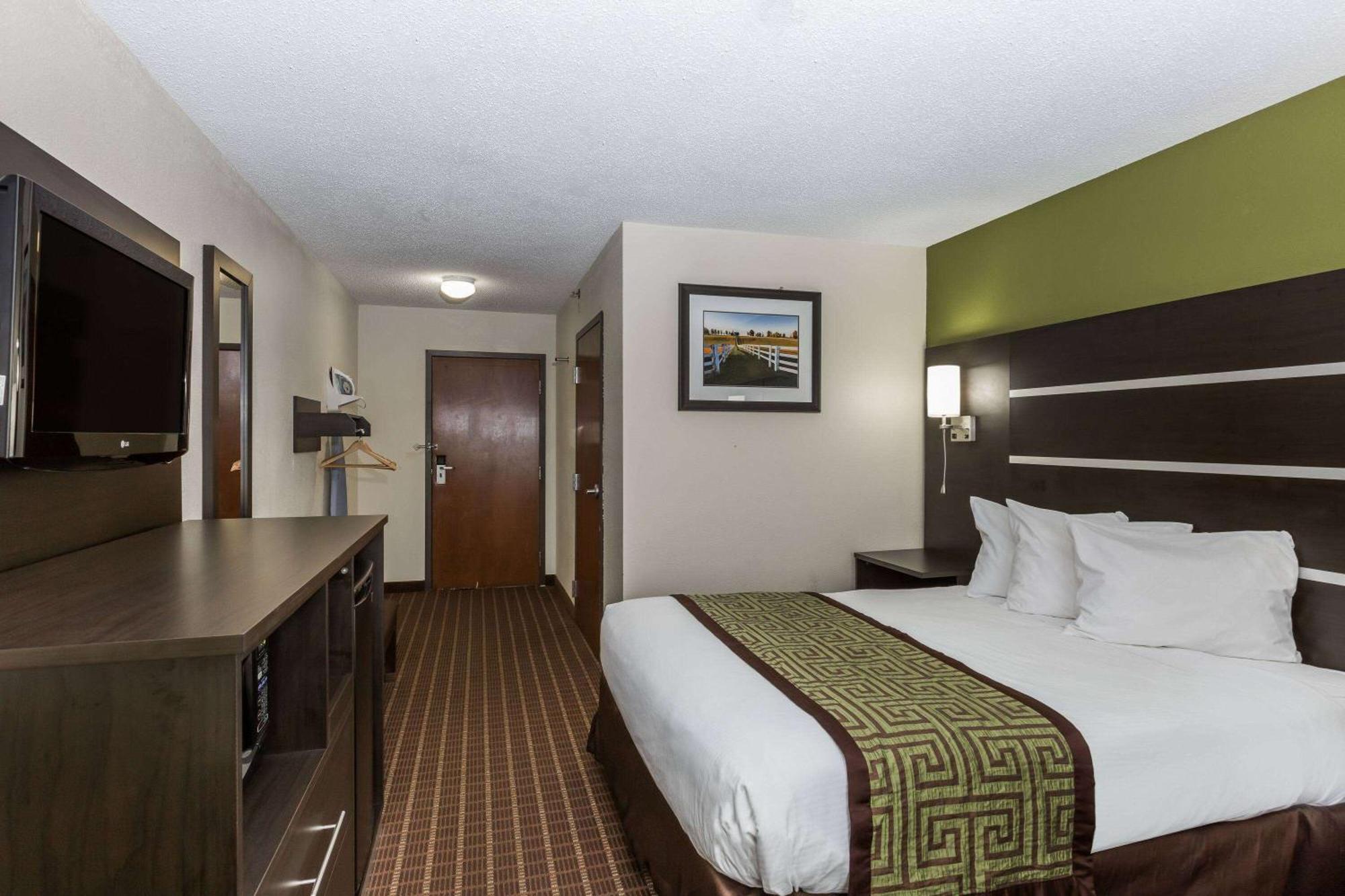 Baymont By Wyndham Louisville South I 65 Brooks Kültér fotó